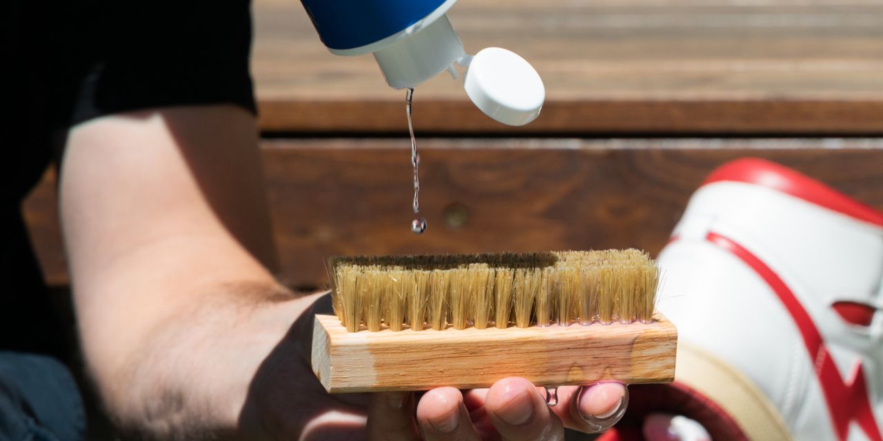 How to Clean Shoes for Crews Everlight Shoe MGK