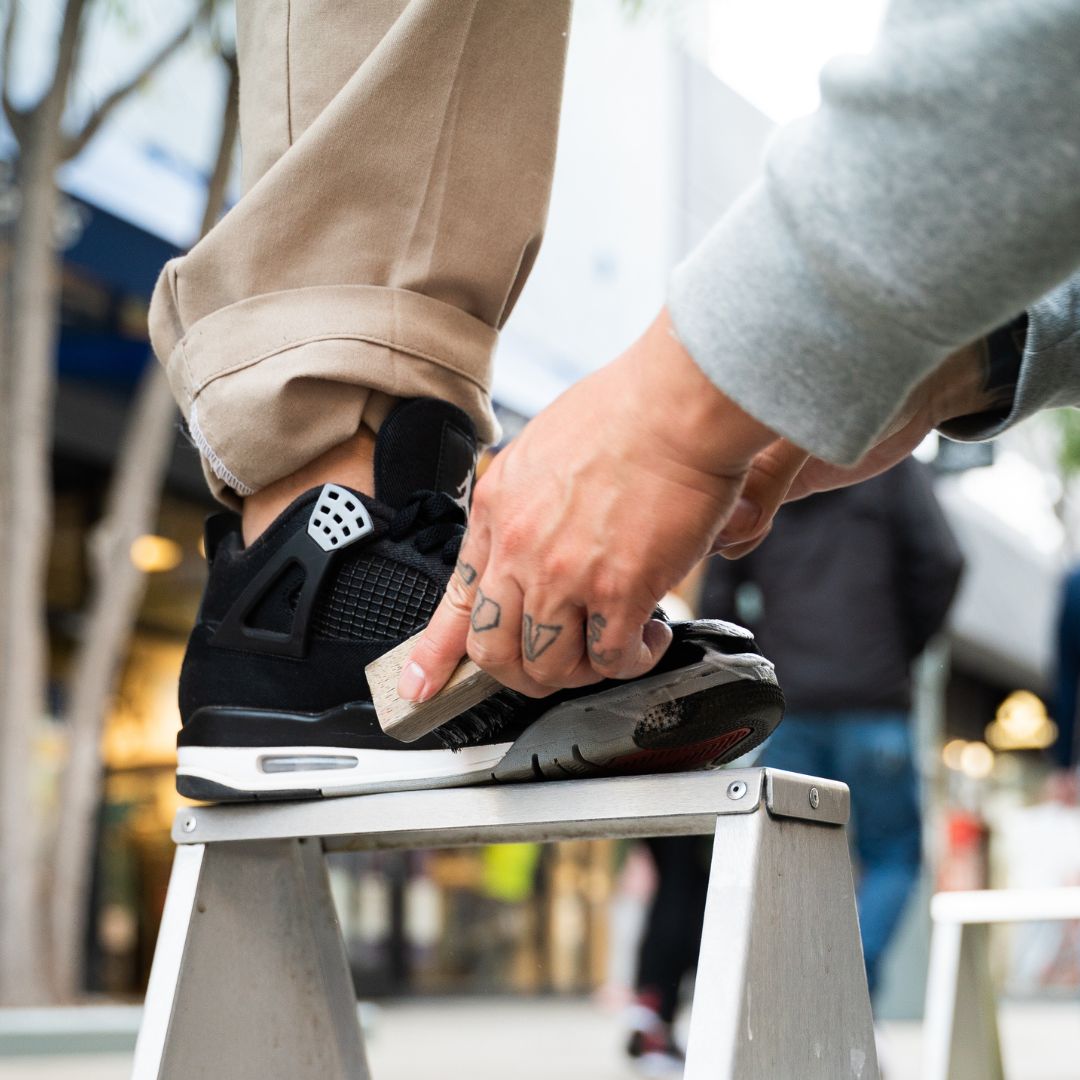 how to clean jordan retro 4 suede