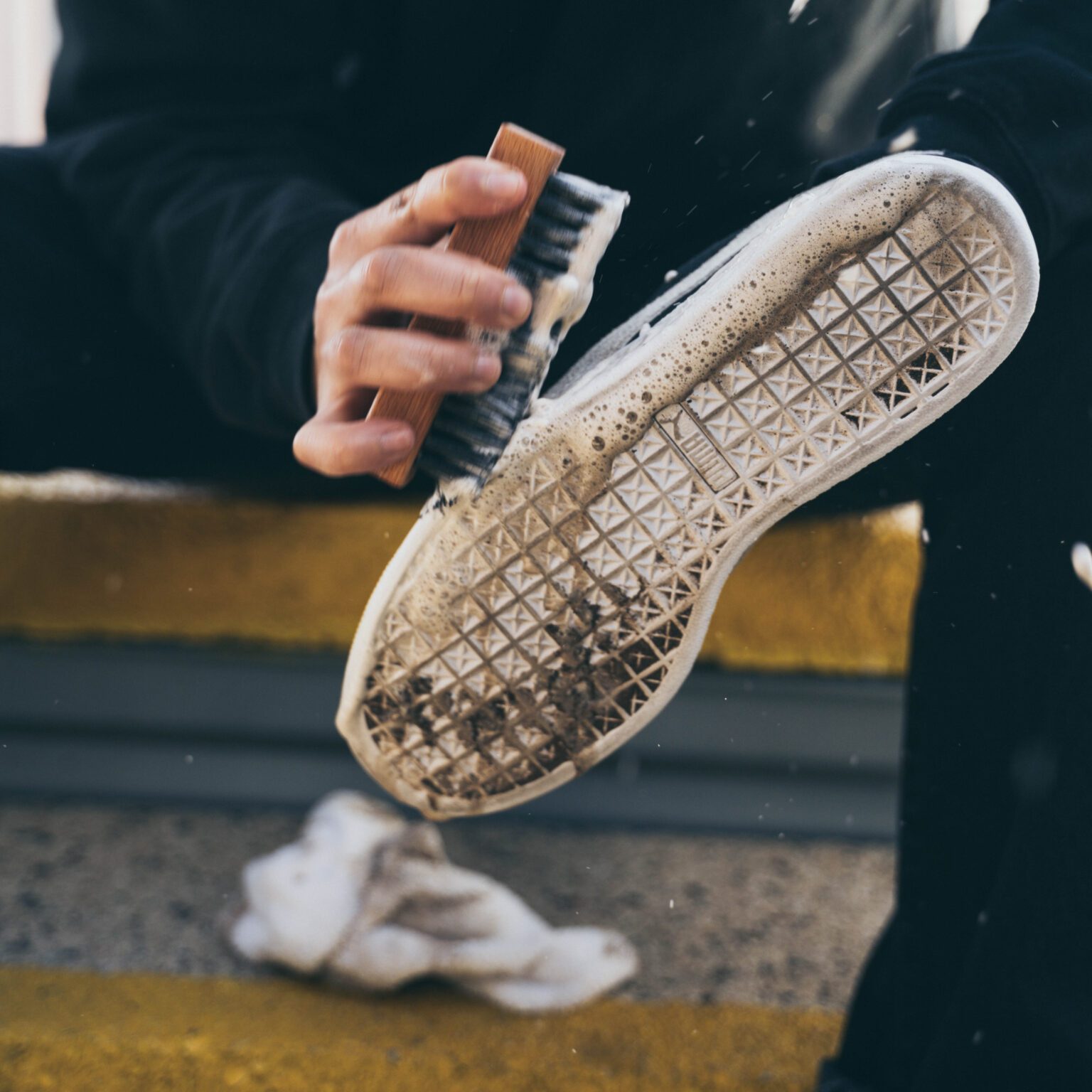 How to Clean Puma Suede Classic XXI Shoe MGK