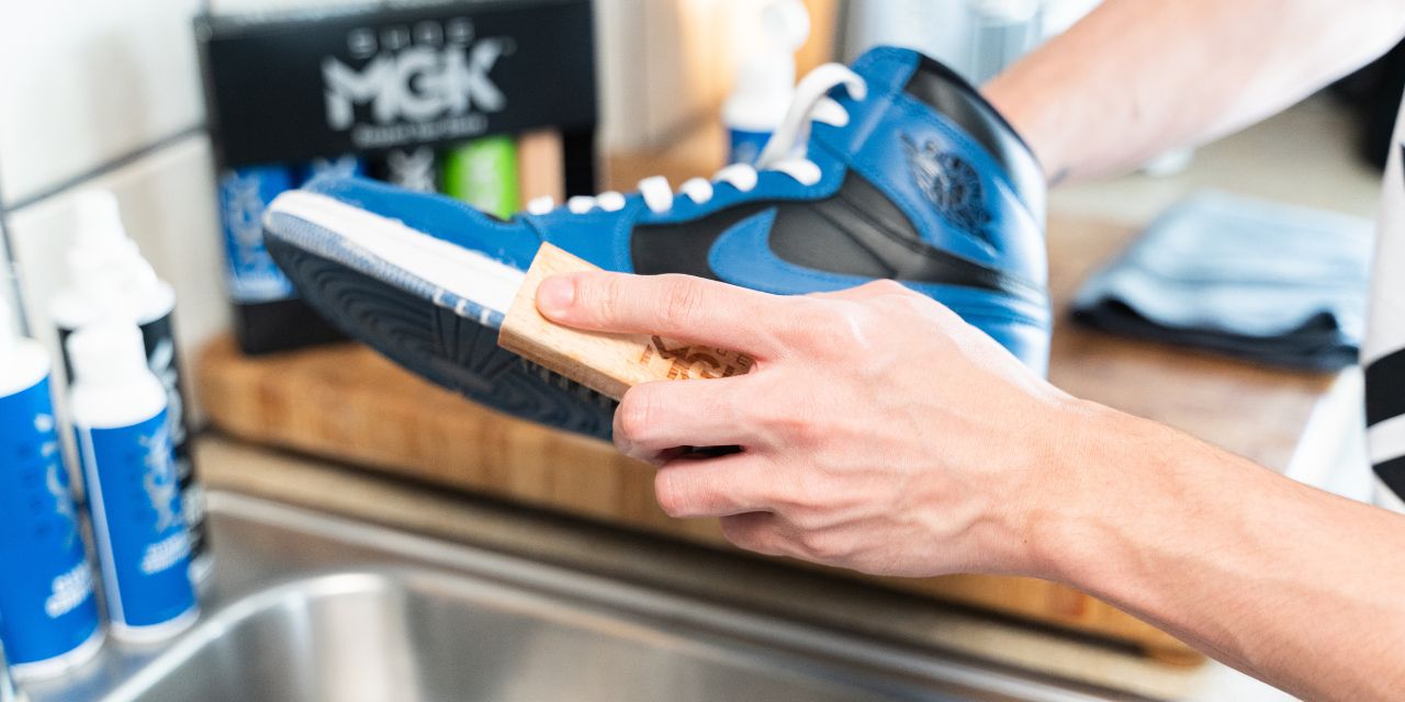 How to Clean Jordan 1 Blue Hightop Shoe MGK